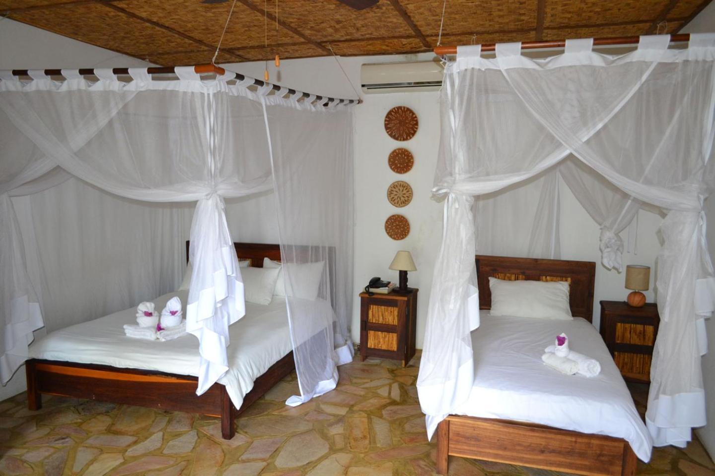 Tambuti Lodge Rundu Rom bilde
