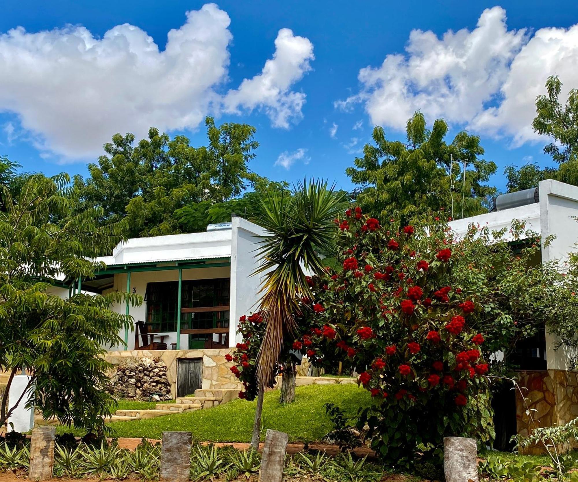 Tambuti Lodge Rundu Eksteriør bilde