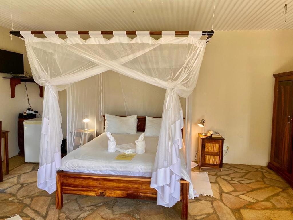 Tambuti Lodge Rundu Eksteriør bilde
