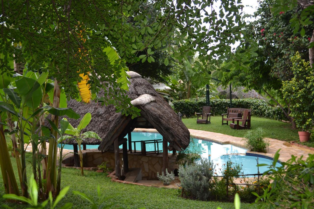 Tambuti Lodge Rundu Eksteriør bilde