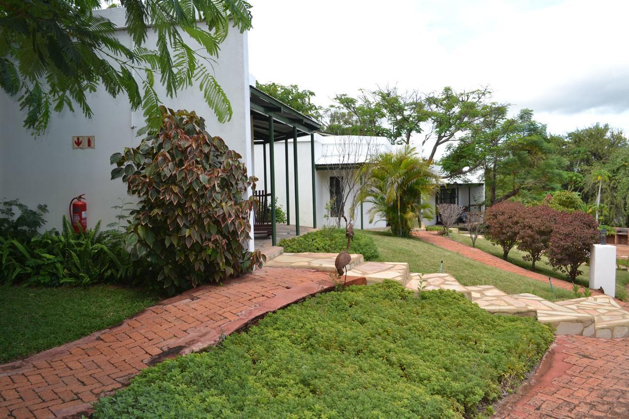 Tambuti Lodge Rundu Eksteriør bilde