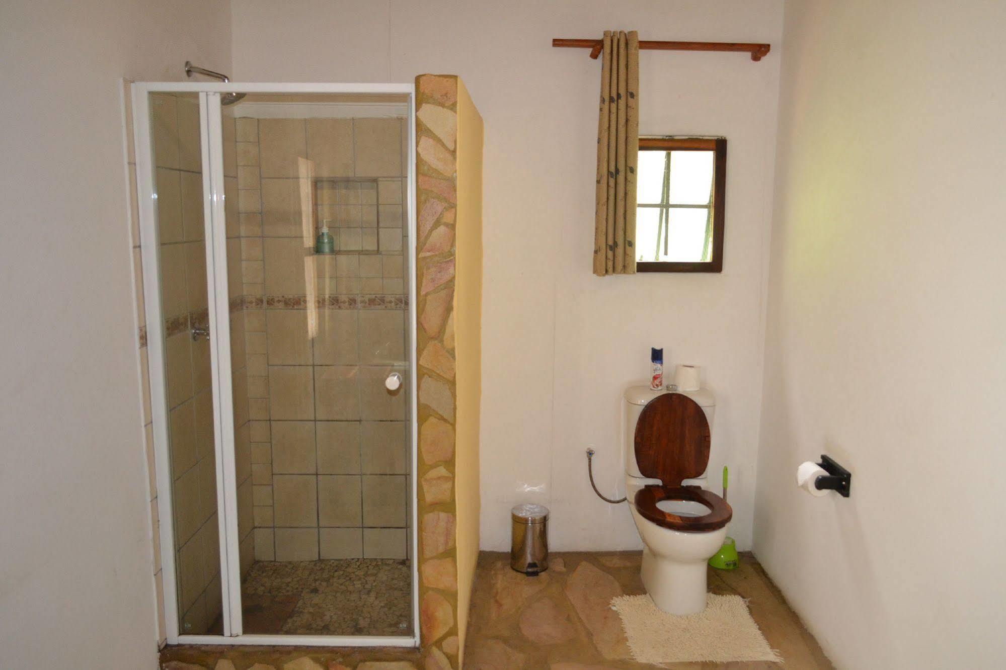 Tambuti Lodge Rundu Eksteriør bilde