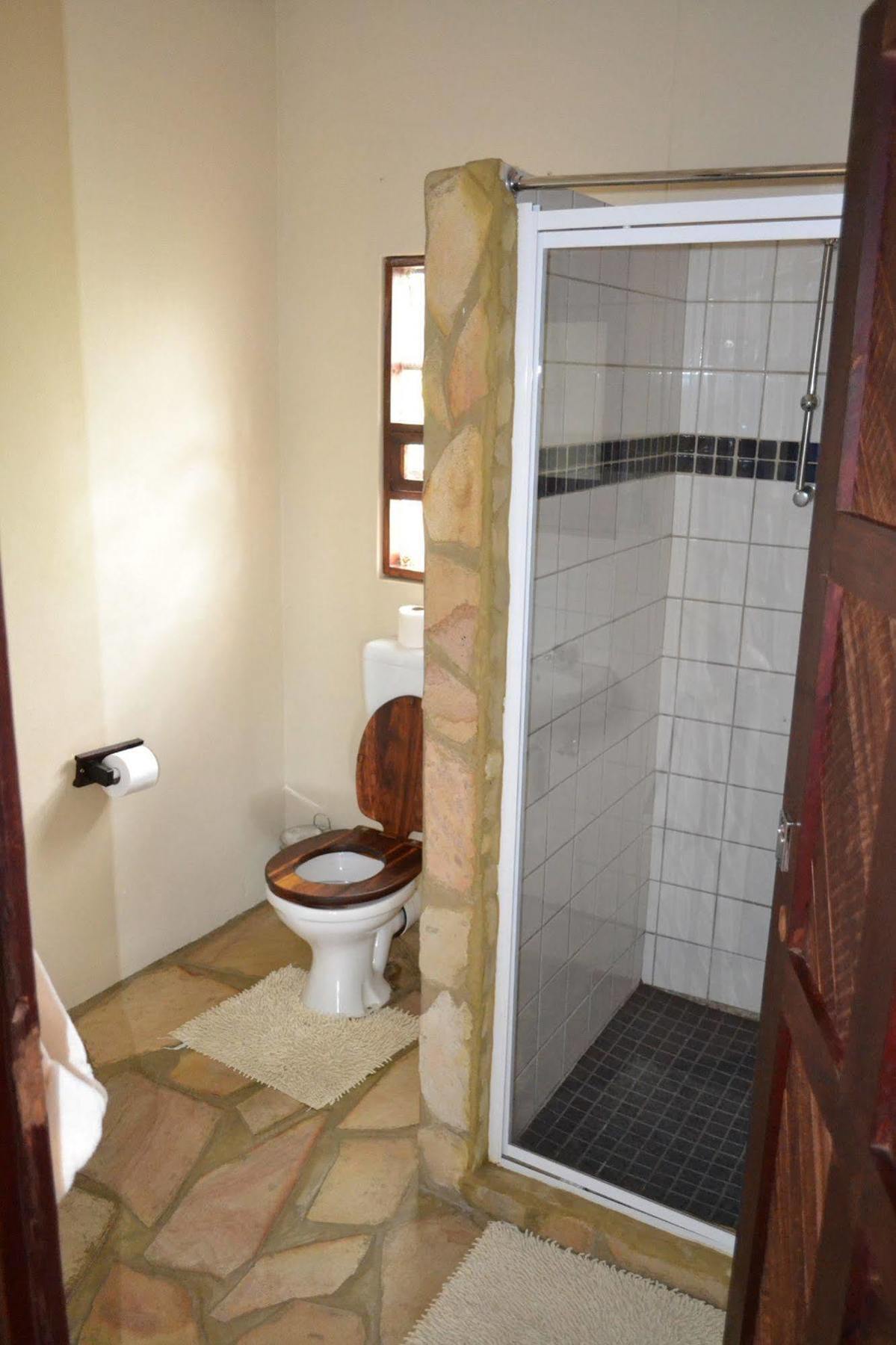 Tambuti Lodge Rundu Eksteriør bilde