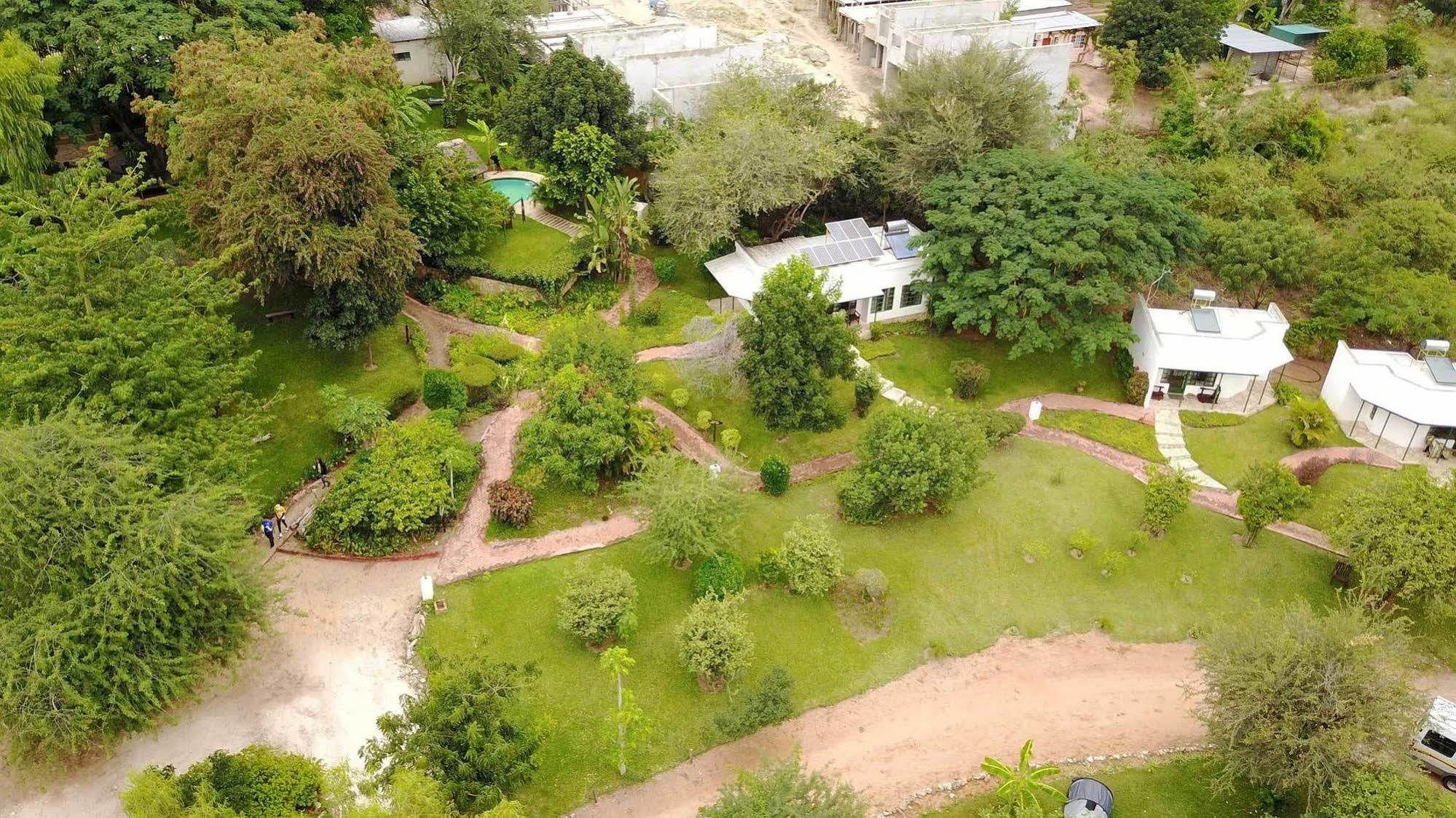 Tambuti Lodge Rundu Eksteriør bilde