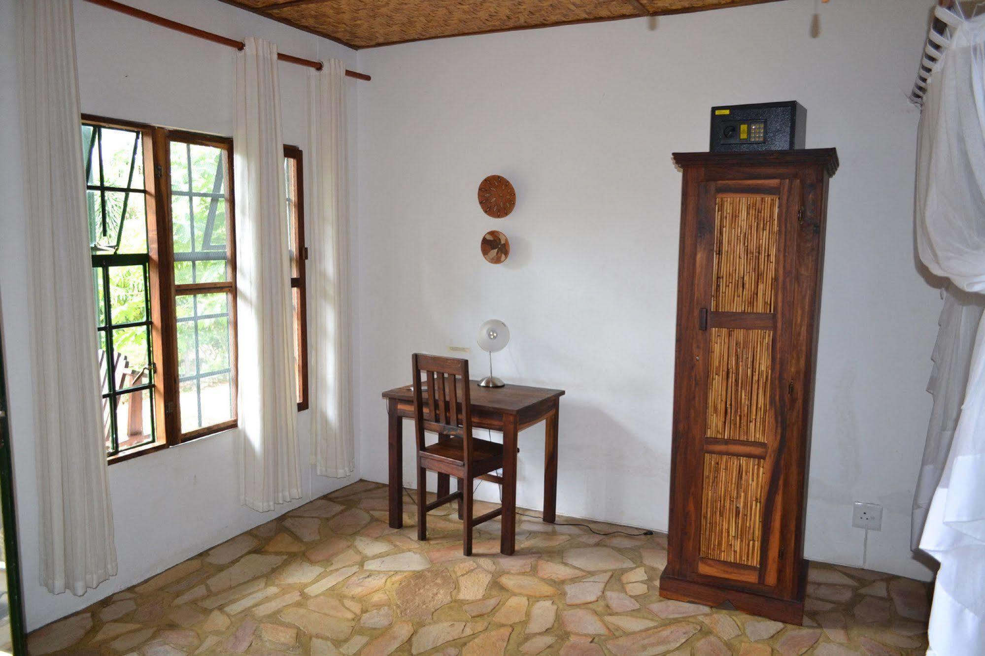 Tambuti Lodge Rundu Eksteriør bilde